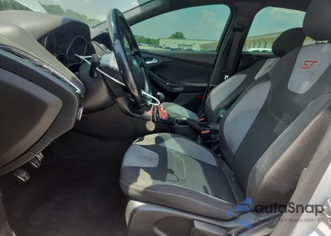 2018 Ford Focus St z USA, uszkodzony, nr VIN 1FADP3L95JL221883